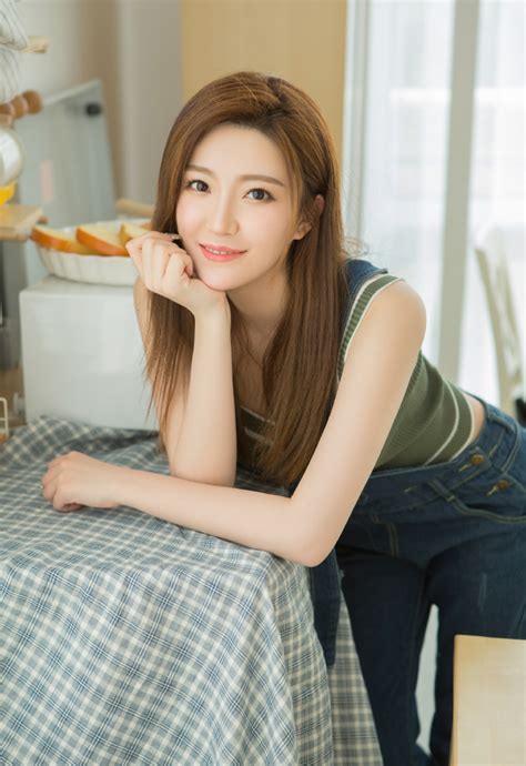 董畅《哈尔滨一九四四》热播 反差出演特务科“怂包社畜”丁鹏	